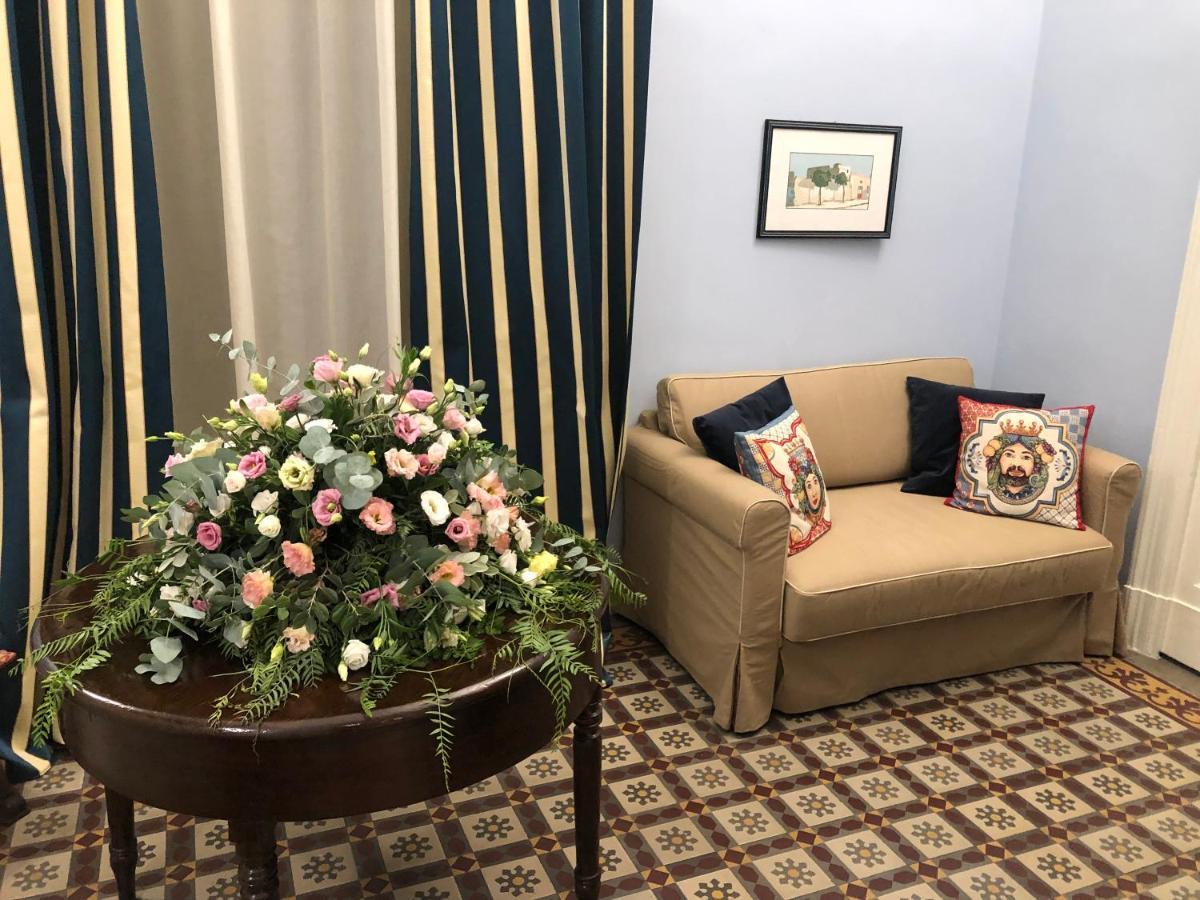 Palazzo Pastura B&B And Apartments Catania Luaran gambar