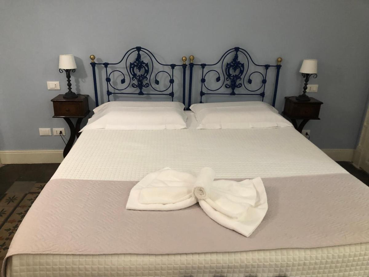 Palazzo Pastura B&B And Apartments Catania Luaran gambar