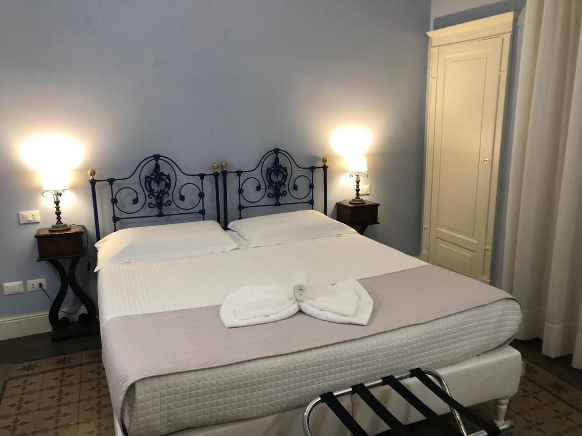 Palazzo Pastura B&B And Apartments Catania Luaran gambar
